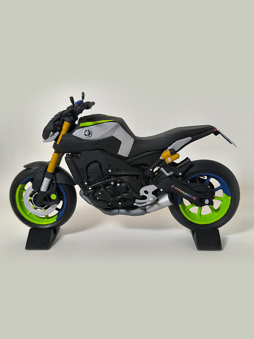 Moto Yamaha MT-09 SP